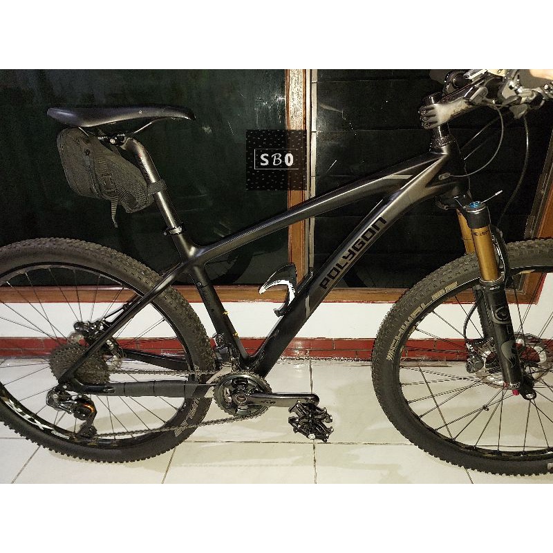 Sepeda MTB 27.5 Polygon Syncline C9 2017 Carbon