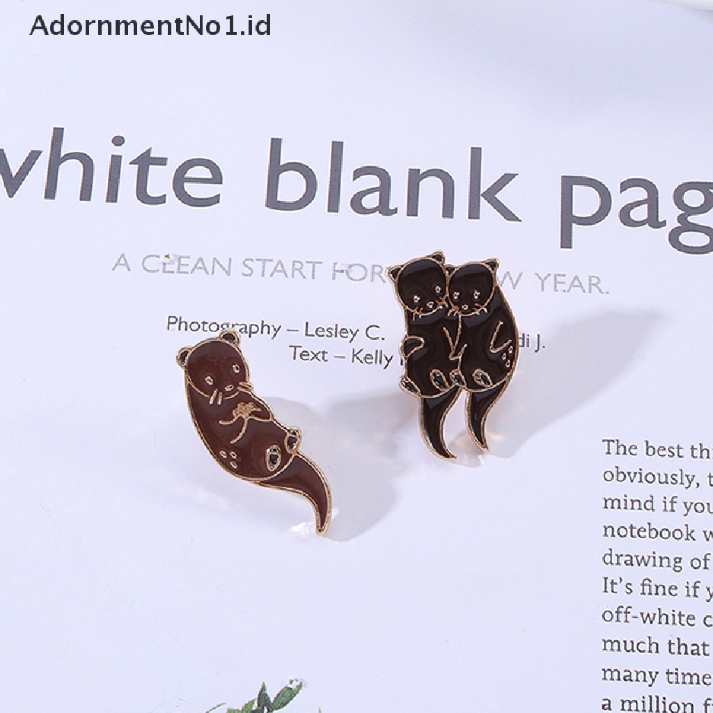 [AdornmentNo1] Otters Pegang Tangan Enamel Lapel Pin Lencana Pin Topi Pakaian Aksesoris Perhiasan [ID]