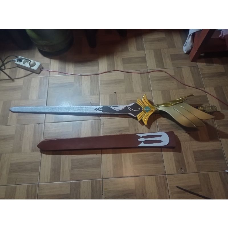 Aksesoris Cosplay Favonius Sword Genshin Impact