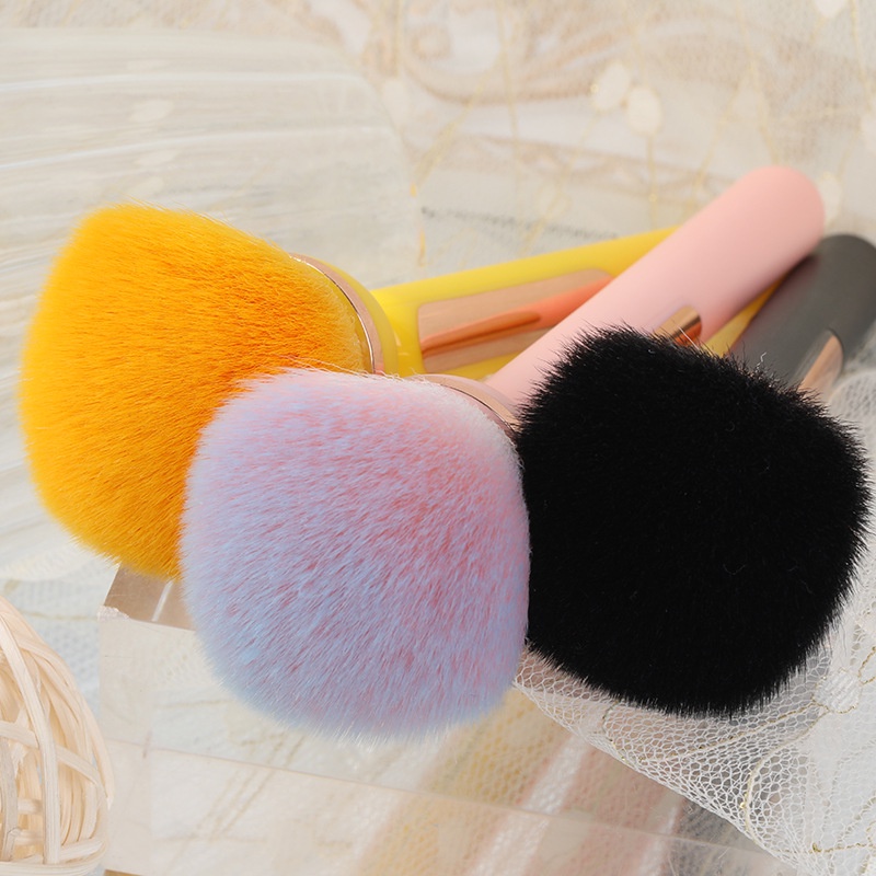 4warna Besar Blush Profesional Brush Makeup Fluffy Makeup Brush Contour Brush Alat Makeup Wanita