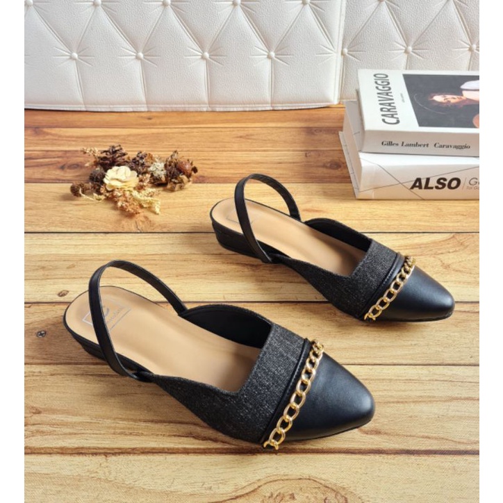 ABBUSHOES AG 28 sendal bapau tali rantai hayek 2cm