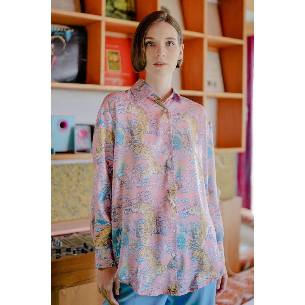 TIGRES OVERSIZE SATIN SHIRT - BENANG JARUM