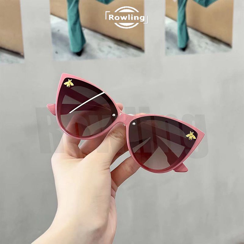 Kacamata model cat eye wanita