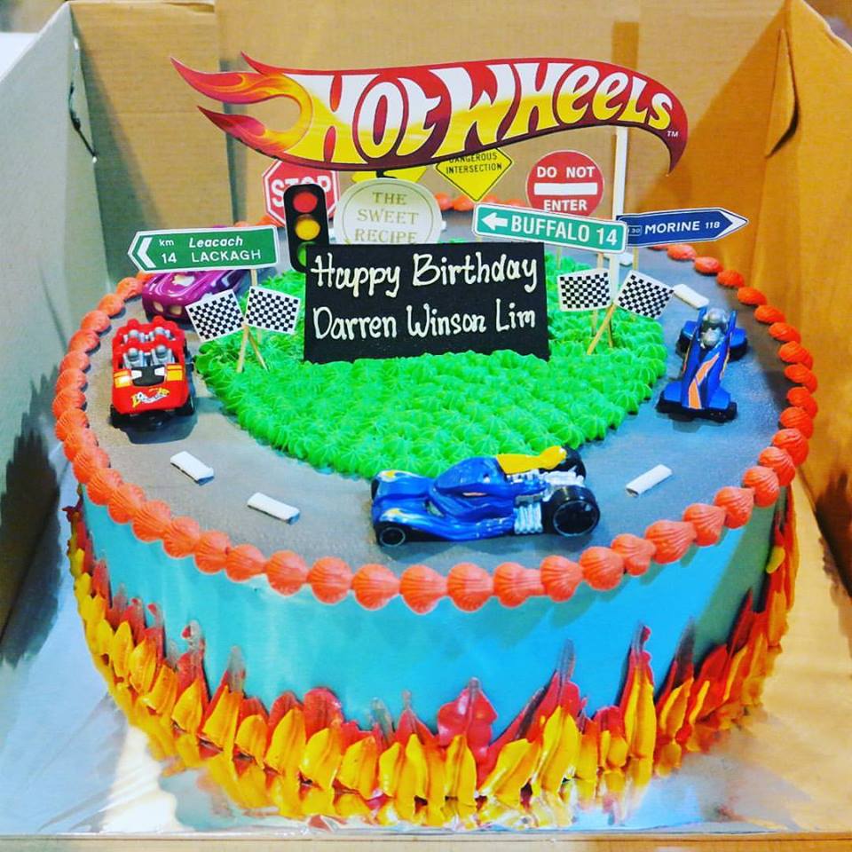 

Cake Hot Wheels