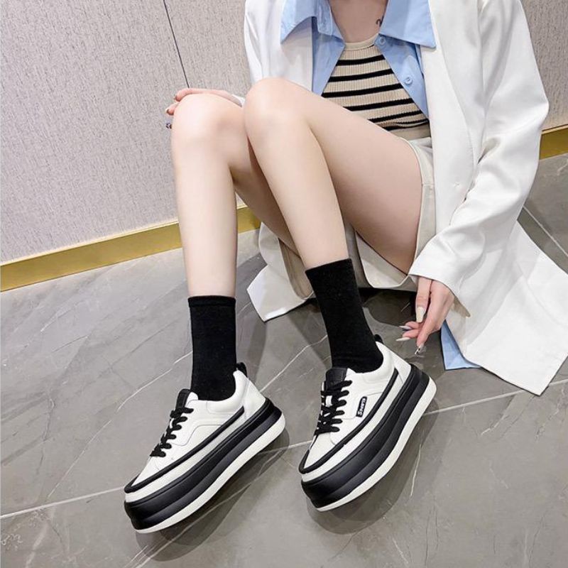 Sepatu Wanita Import Sneakers Kasual 2116