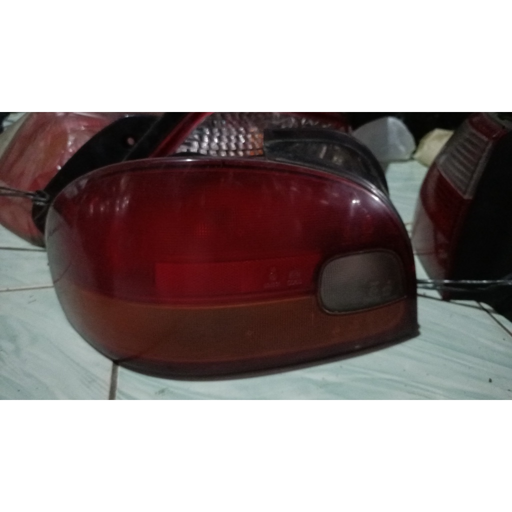 Stoplamp lampu belakang kiri hyundai Cakra accent original
