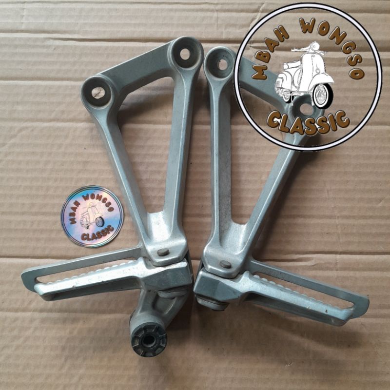 FOOT STEP BELAKANG CBR 150R ORIGINAL