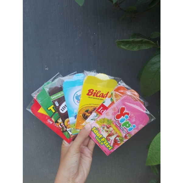 

Ampau Lebaran Uang dan Profesi Medium 7 cm x 12 cm