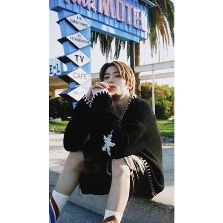 Merchandise Satu Dua Tujuh