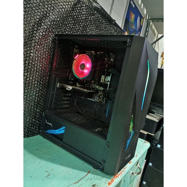 PC RAKITAN GEMING AMD RYZEN 7 2700X LIKE NEW