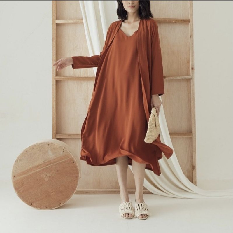 preloved claryn thelabel valencia set