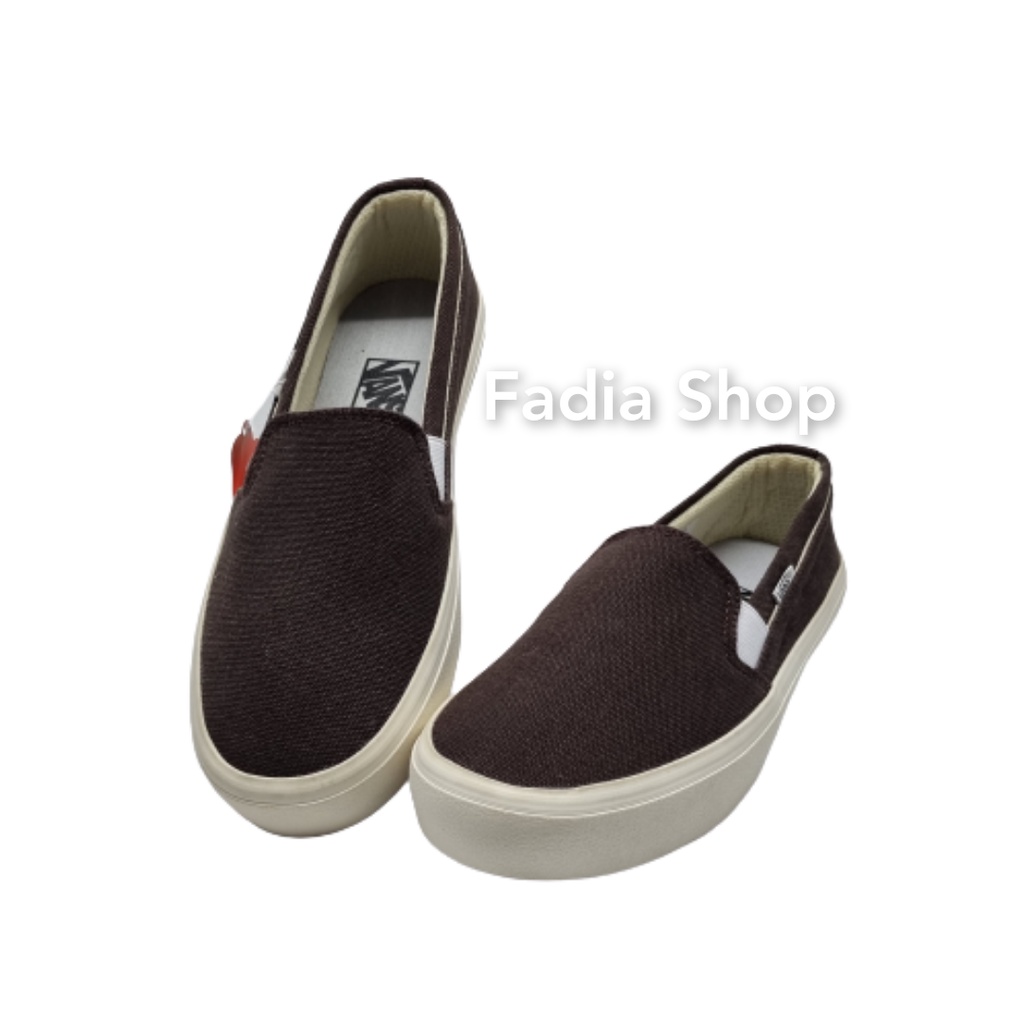 SEPATU LIP ON PRIA DAN WANITA TERBARU 017. SEPATU CASUAL. SEPATU SANTAI. SEPATU KERJA. SEPATU KULIAH