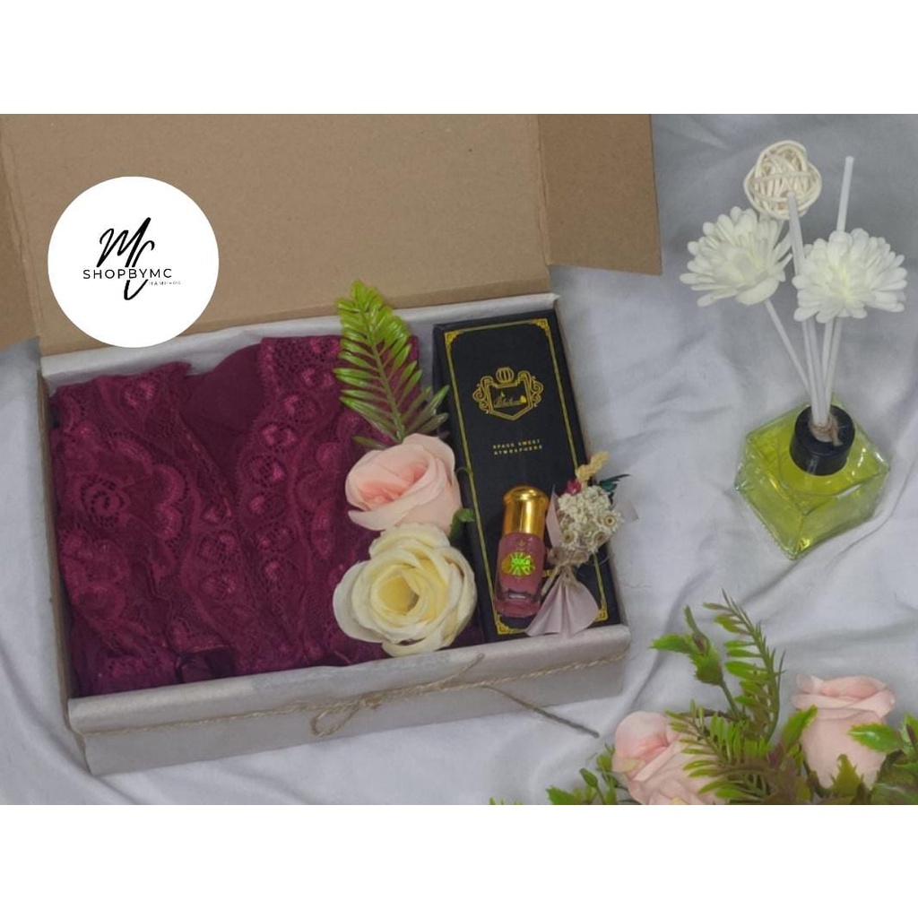 Wedding Gift / Wedding Hampers / Hantaran / Baju Dinas / Parcel Nikahan / Seserahan / Lingerie / Dif