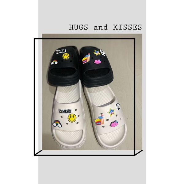 Sandal Crocs Fuji Wedges Motif Smile Accesories Import High Quality