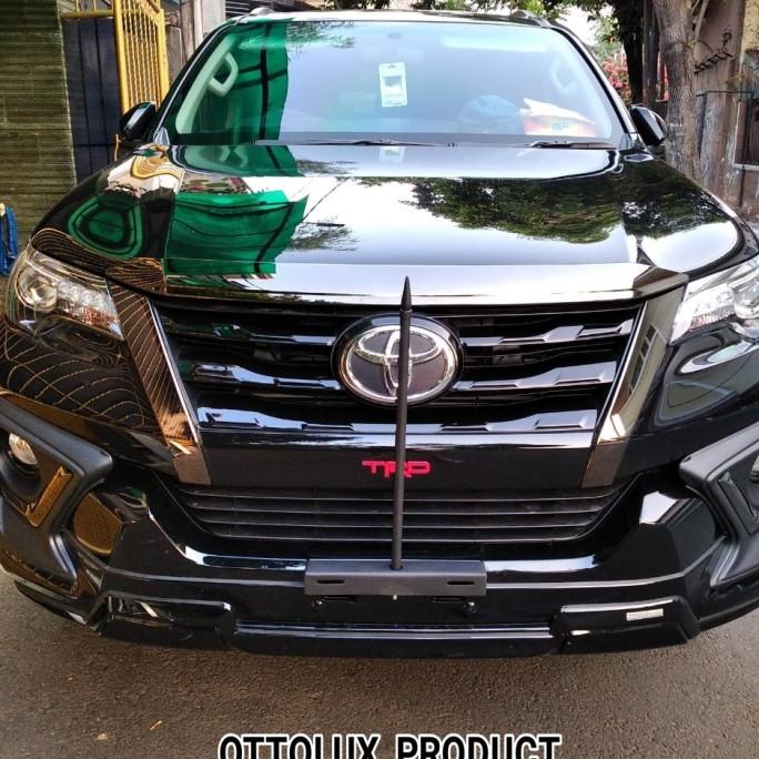 TONGKAT KOMANDO. TIANG BENDERA. DASI MOBIL. MODEL PEJABAT.