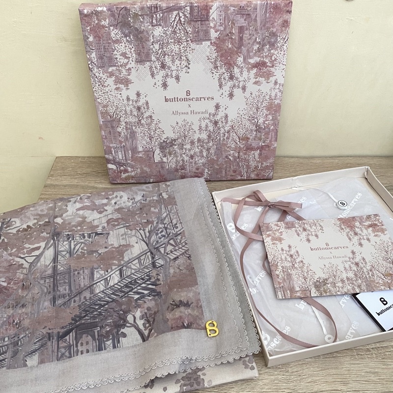 Buttonscarves new york 3