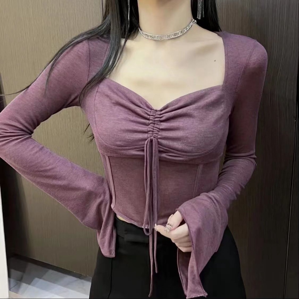 Red Shirting Tie Kerah Persegi Terompet Lengan Panjang T-shirt Wanita 2022 Musim Gugur Gaya Baru Gaya Asing Slim Slim klavikula Mengungkapkan Top