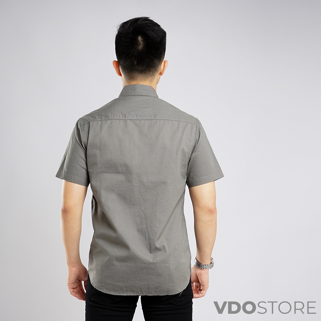 KEMEJA PRIA ABU TUA BASIC LENGAN PENDEK BAJU POLOS DEWASA PREMIUM KEMEJA KERJA TEBAL M L XL HITAM PUTIH NAVY ARMY CREAM KEMEJA KANTOR FORMAL SANTAI CASUAL SEMI KASUAL VIRAL MURAH KATUN KUALITAS WHITE SHIRT