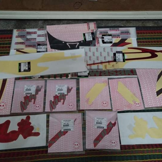 stiker striping  ninja rr old merah 2011 original