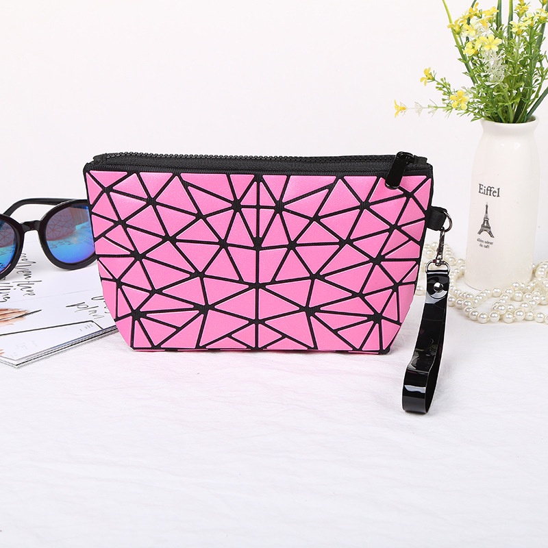 Pouch Make Up dan Skincare Bentuk Trapesium Unik &amp; Kekinian - YOYOSOO