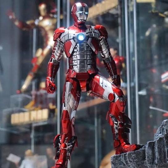 Hot Toys IRON MAN MARK 5 DIECAST REISSUE VERSION/HottoysIRONMAN MARK5