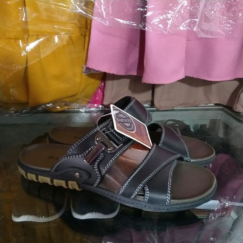 sandal barnet pria