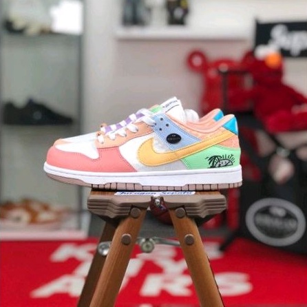 Nike Dunk Low SE &quot;Sun Club&quot;