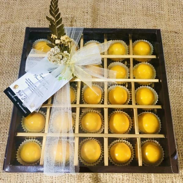 

Kotak Packaging Kue Nastar Lebaran Imlek Natal Box Kue Sekat 25 Coklat 099