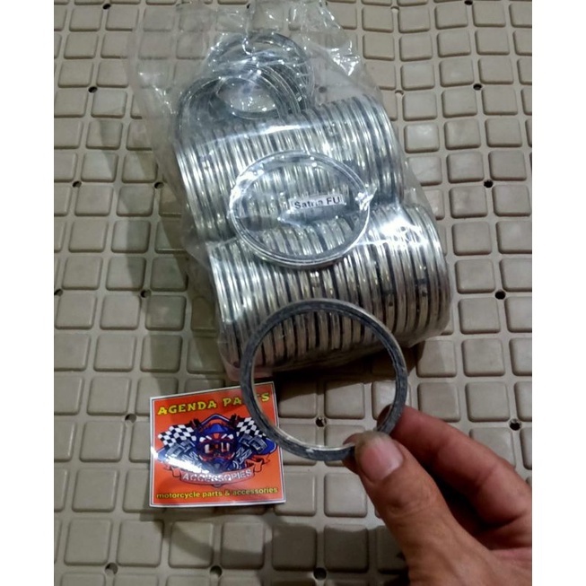 Packing Sambungan Knalpo tengah satria fu / SIlencer Satria FU tengah(Besar) Harga 1pcs