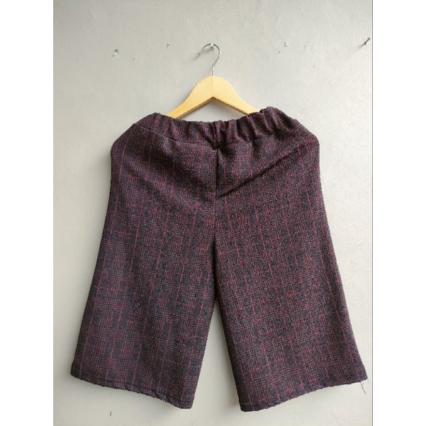CELANA PENDEK ZARA KOTAK JUMBO 100KG