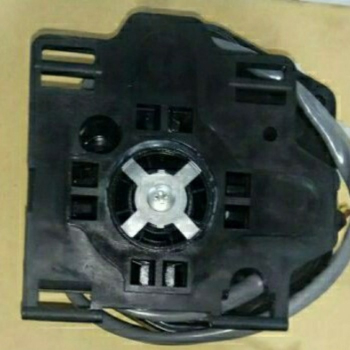 Motor Elektrik Spion Innova