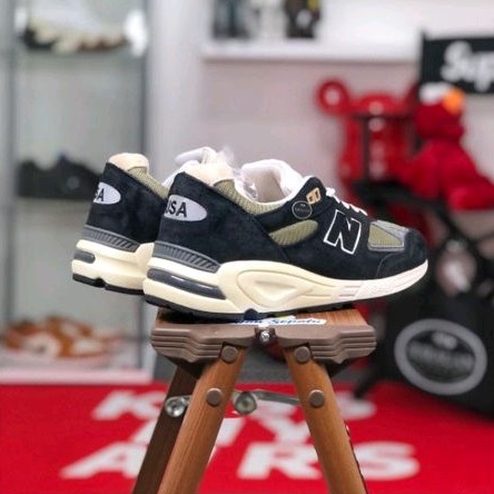 New Balance 990v2 x Teddy Santis &quot;Black/True Camo&quot;