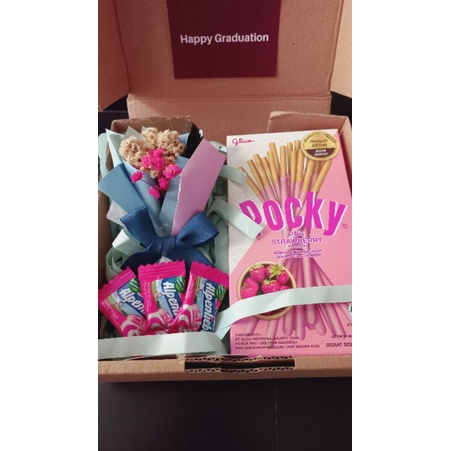 

Hampers coklat valentine, hadiah valentine, coklat valentine,buket valentine, buket jajanan