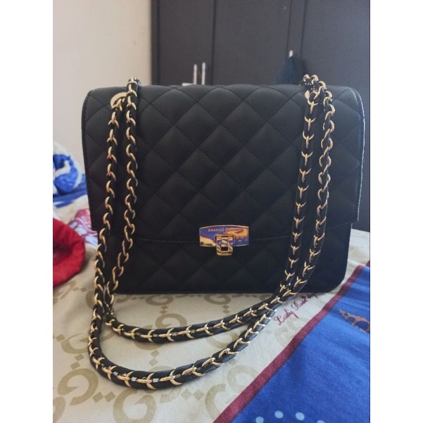 charles and keith original quilted chain bag