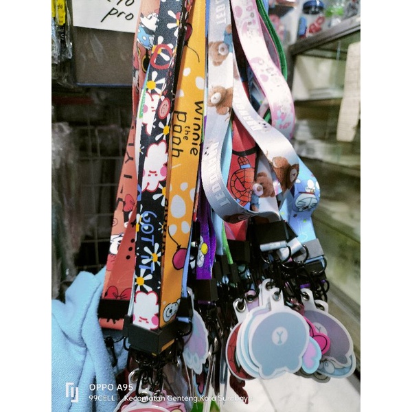 Lanyard tali Hp tali karakter (Yang ada gantungannya)