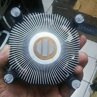 Processor Processor Intel Socket 1155 / 1150 / 1151 Original Tembaga Kuning