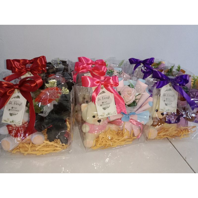 kado aesthetic/kadomewah/kado boneka/ buket boneka/tas transparan/buket bunga