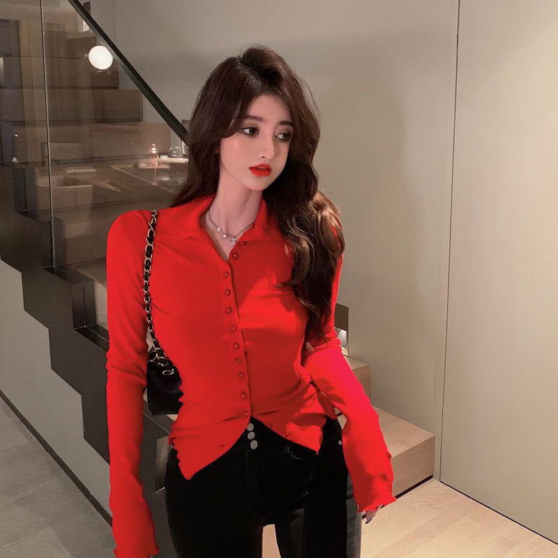 Red Bahasa Perancis temperamen polo kerah chic top bottoming cardigan wanita pakaian dalam rasa desain ceruk awal musim gugur dan musim dingin jaket lengan panjang