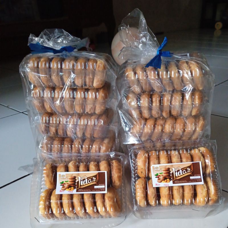 

Roti kacang tidar Asli Kediri isi 14 Oleh oleh Kediri Kue makanan ringan cemilan kucang