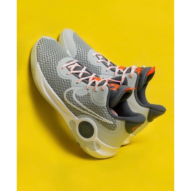 SEPATU BASKET KD TREY 5 IX BNIB ORIGINAL