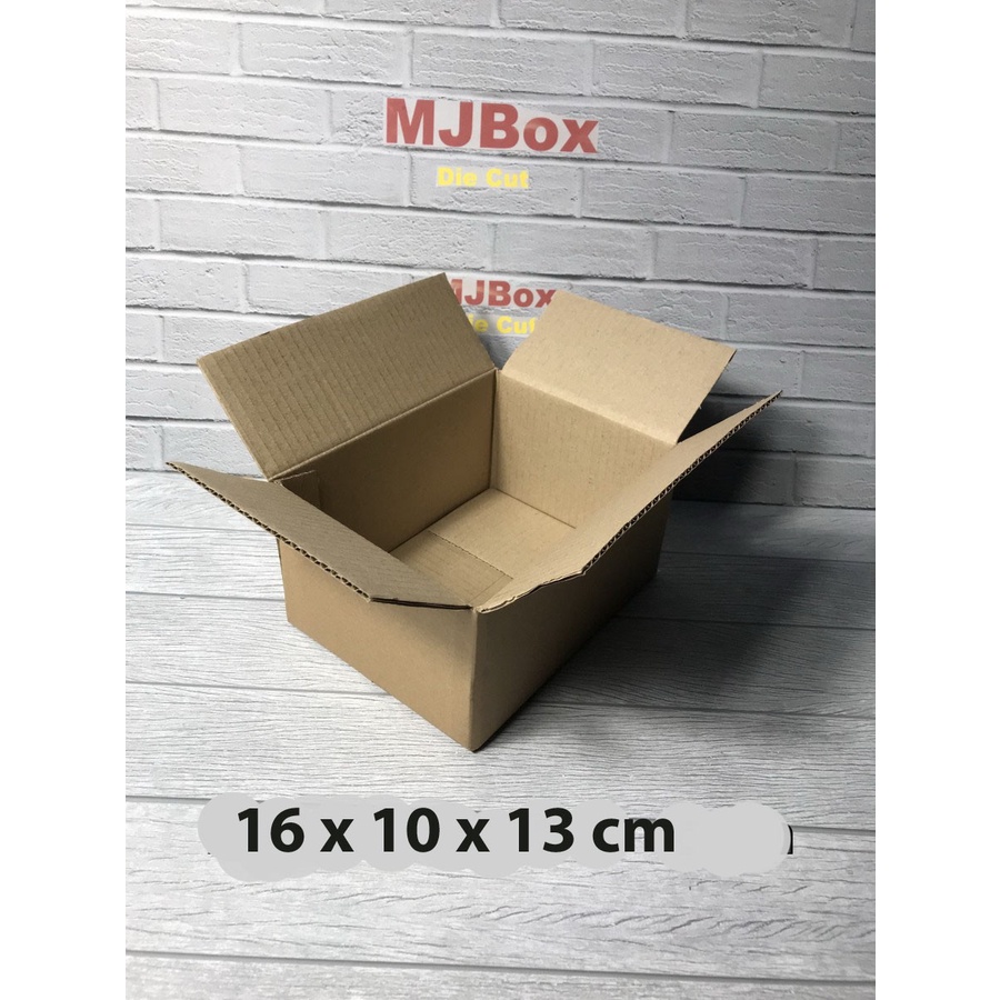 

Kotak Kardus Karton Uk. 16x10x13 cm...........ST