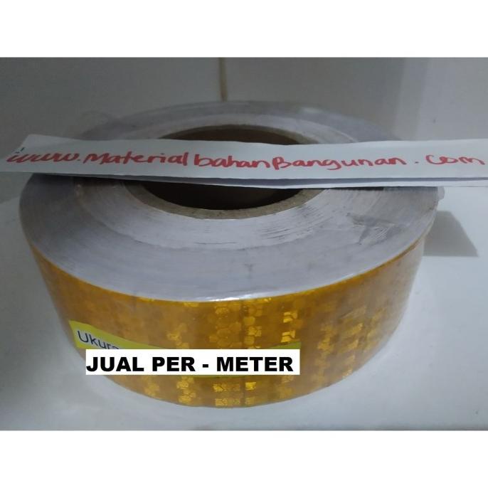 

Lakban Scotlight Tape 2 inch Kuning Tempelan Mobil Box Permeter Depok citrab44