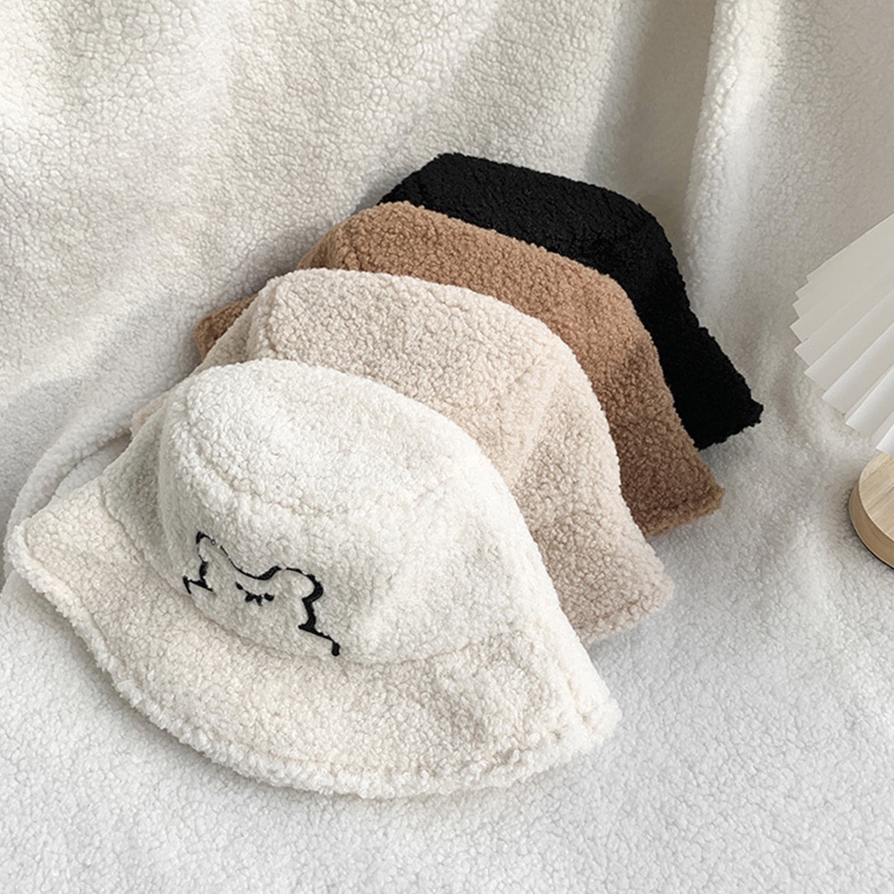 [COD Tangding] Topi Nelayan Beruang Lucu Sederhana Wanita Perempuan Musim Dingin Hangat Outdoor Plush Basin Cap