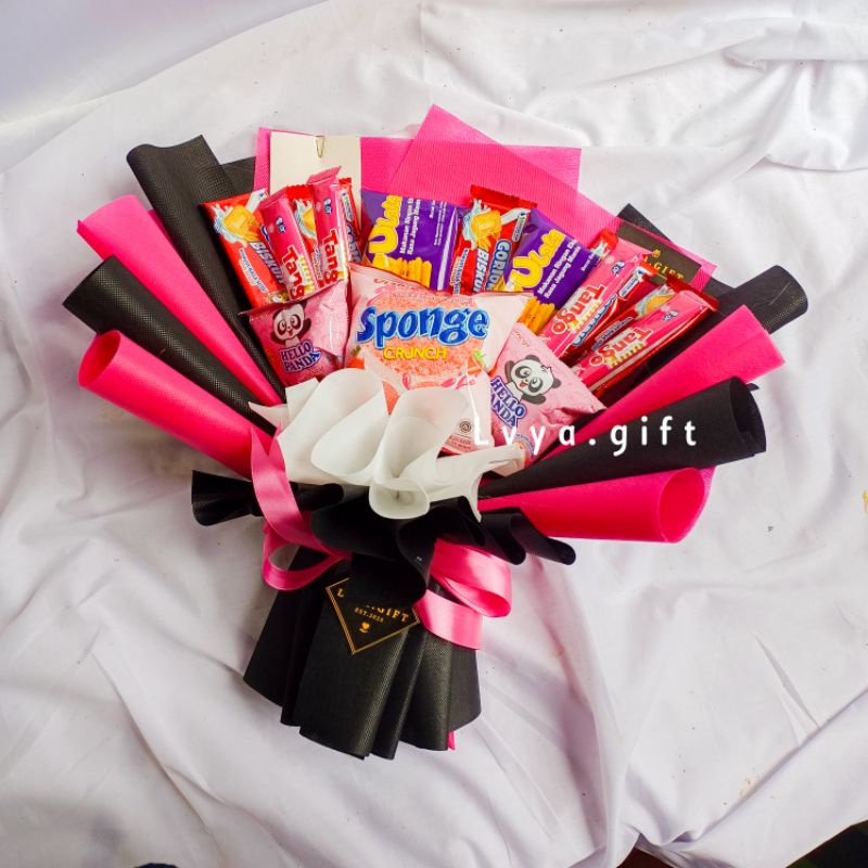 (SNACK 0004) Lvya.gift Buket snack blackpink | Buket snack random mix | Buket snack serba pink | Buketsnack hitam pink | Buket ulang tahun | Buket wisuda