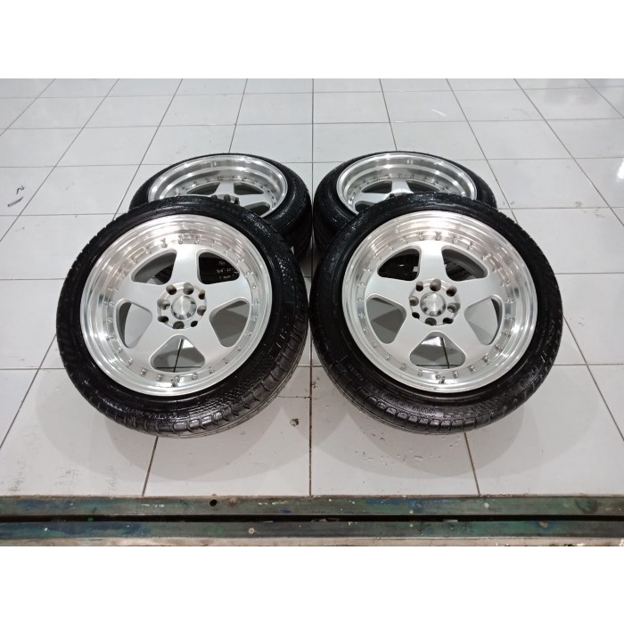 Velg Mobil Seken Ring 17 BURN HSR R17X8-9 Lubang 4 ET30-20 BAN 205 50 R17