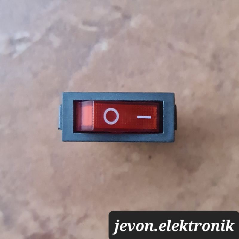 Saklar Switch On Off Lampu 1 cm Medium Tipis Tebal Kaki 3 P Pin