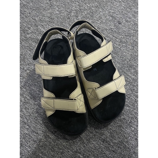 Preloved sandal @atozz.id