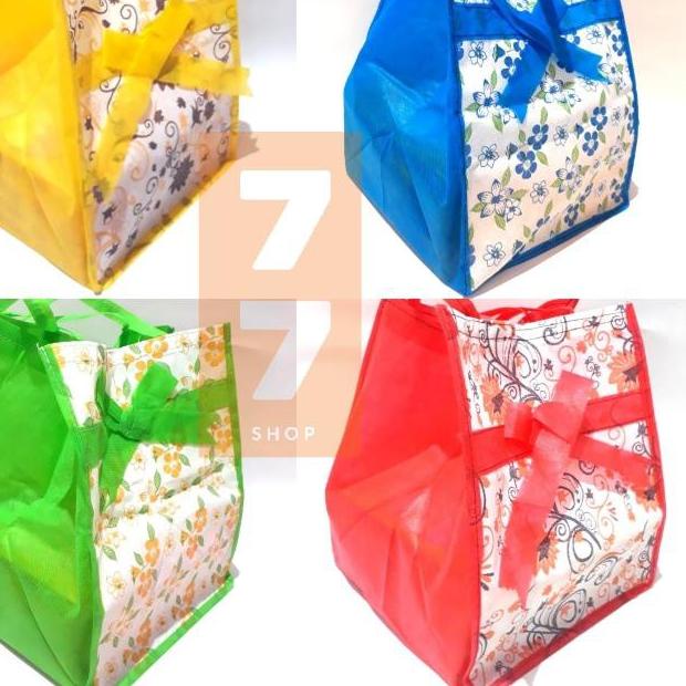 

Star TK77 12 pcs Tas Kain Pita untuk dus / Box Makanan Goodie Bag Acara Hajatan Syukuran Uk 18x18 20x20 22x22 buruan