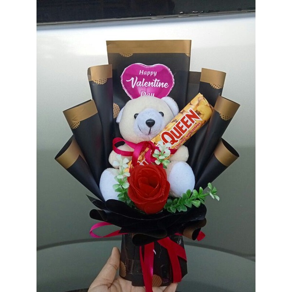 

Bouquet special valentine day/hari kasih sayang Isi coklat, boneka, bunga