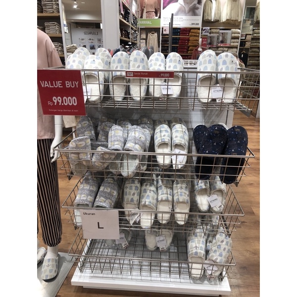 Promo Uniqlo - Sandal Rumah Uniqlo